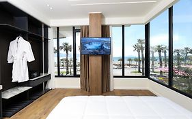 Hotel Adore